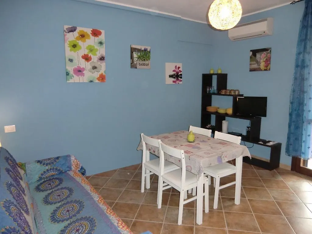 La Casa Felice Appartamenti Chia Appartement